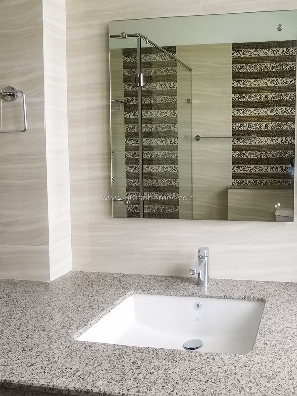 4 BHK Builder Floor For Sale in West End Colony