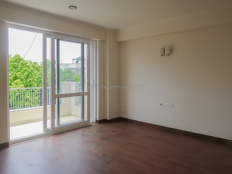 4 BHK Builder Floor For Sale in West End Colony
