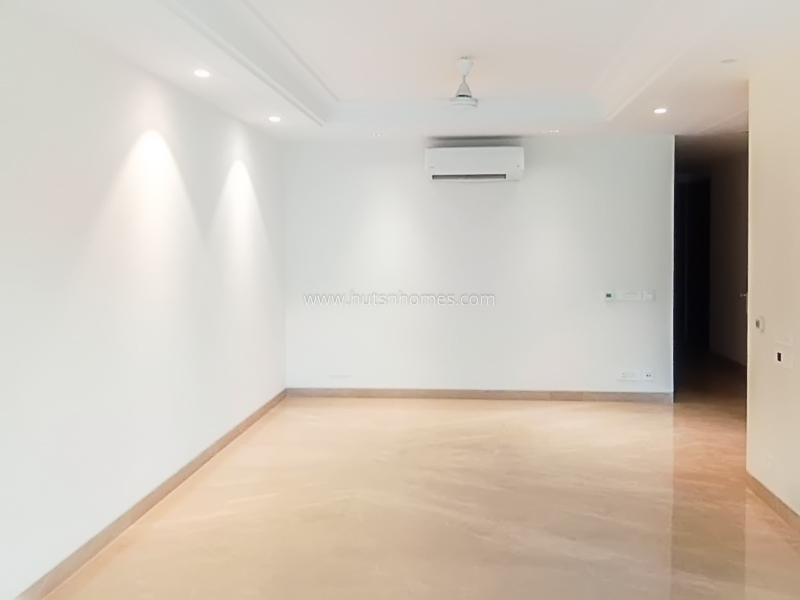 3 BHK Flat For Sale in Anand Niketan