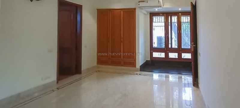 4 BHK Duplex For Rent in Safdarjung Development Area