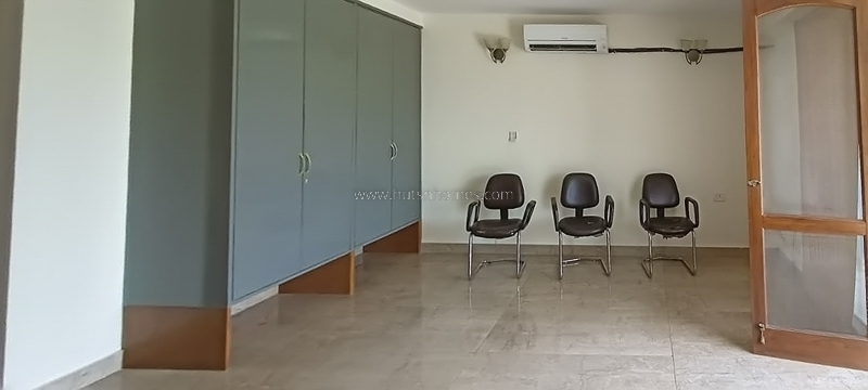 4 BHK Duplex For Rent in Safdarjung Development Area