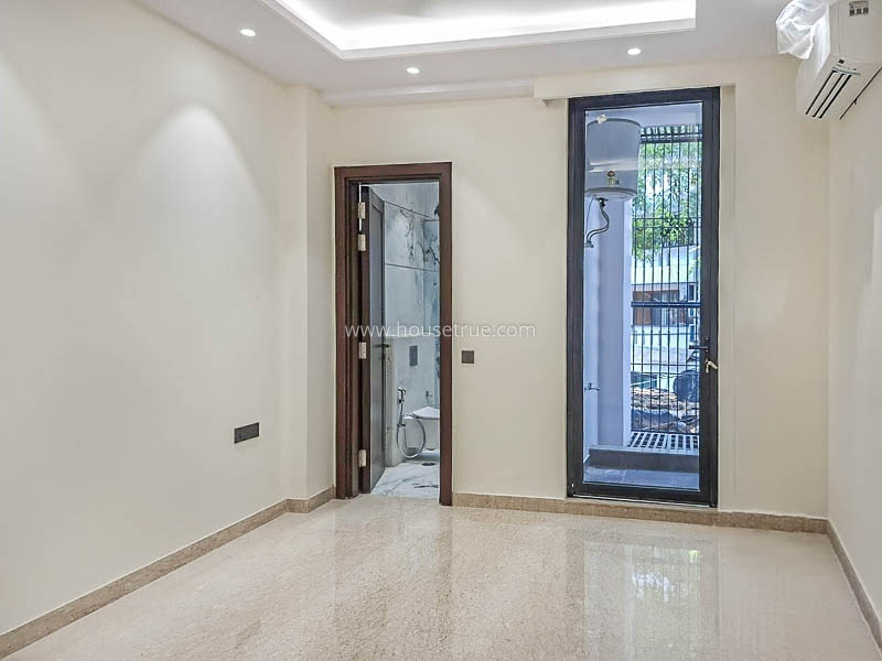 12 BHK Entire-Building For Rent in Anand Niketan