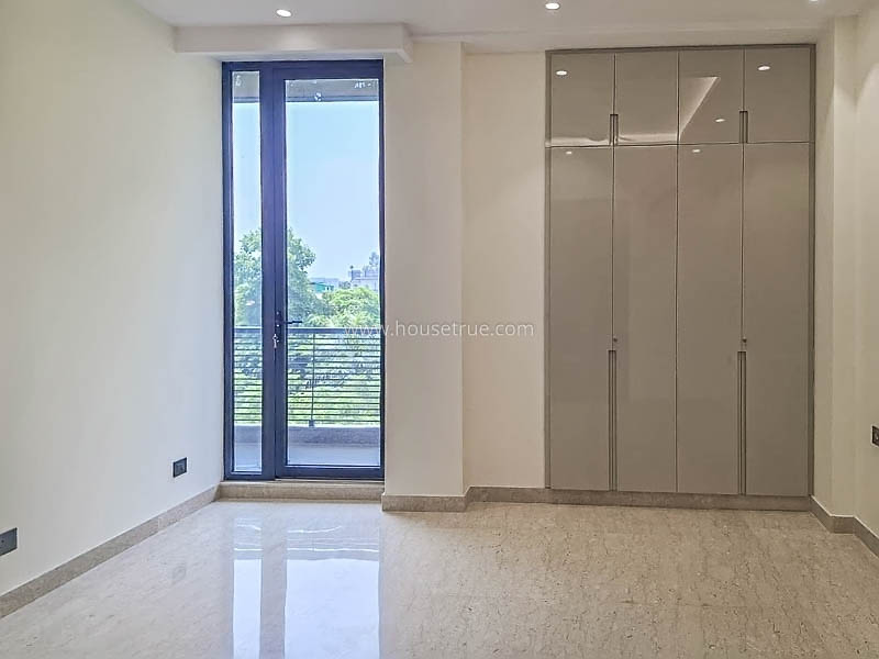 12 BHK Entire-Building For Rent in Anand Niketan