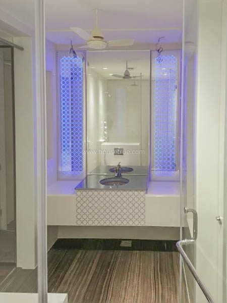 3 BHK Builder Floor For Rent in Vasant Vihar