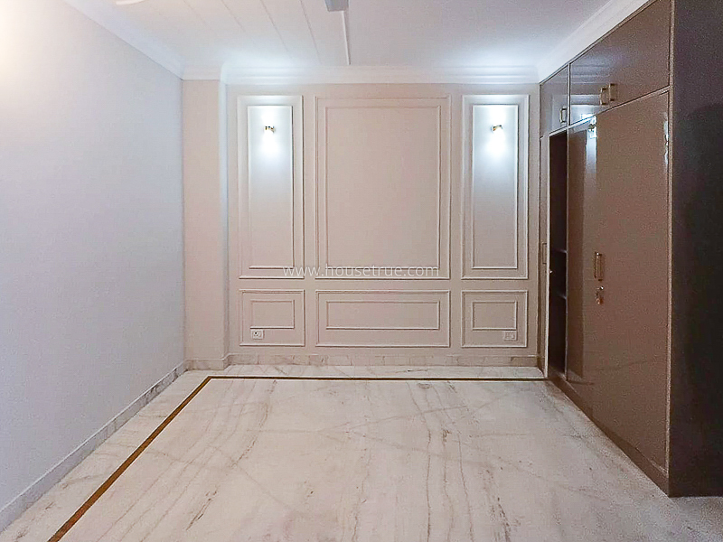 3 BHK Flat For Sale in Greater Kailash Enclave 1