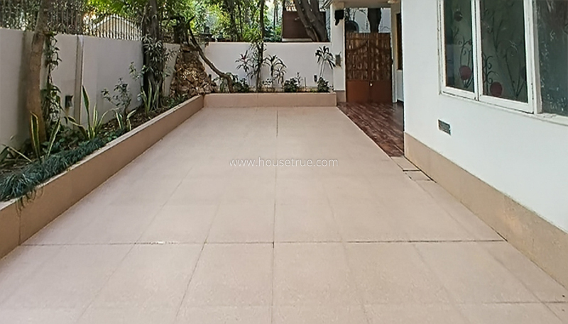 4 BHK Flat For Rent in Panchsheel Park