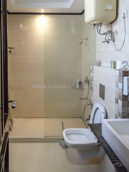 4 BHK Flat For Sale in Anand Niketan
