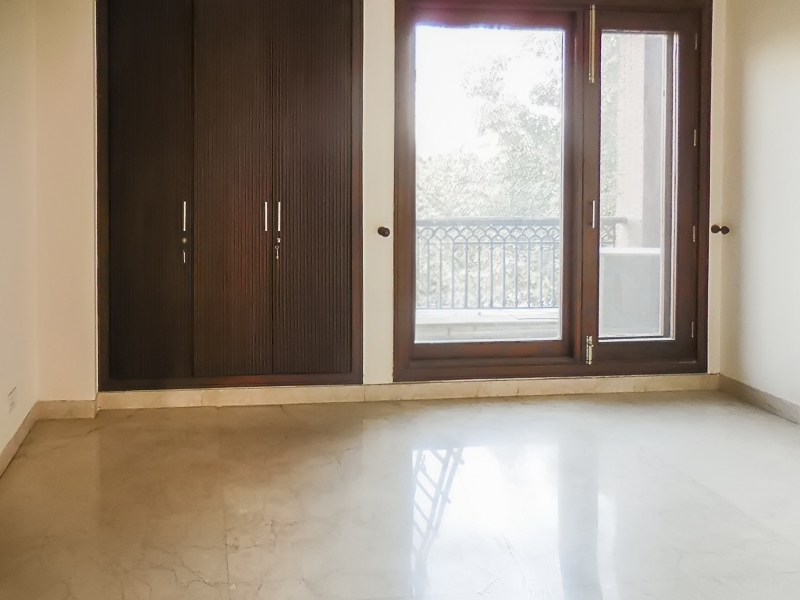 3 BHK Flat For Sale in Defence Colony