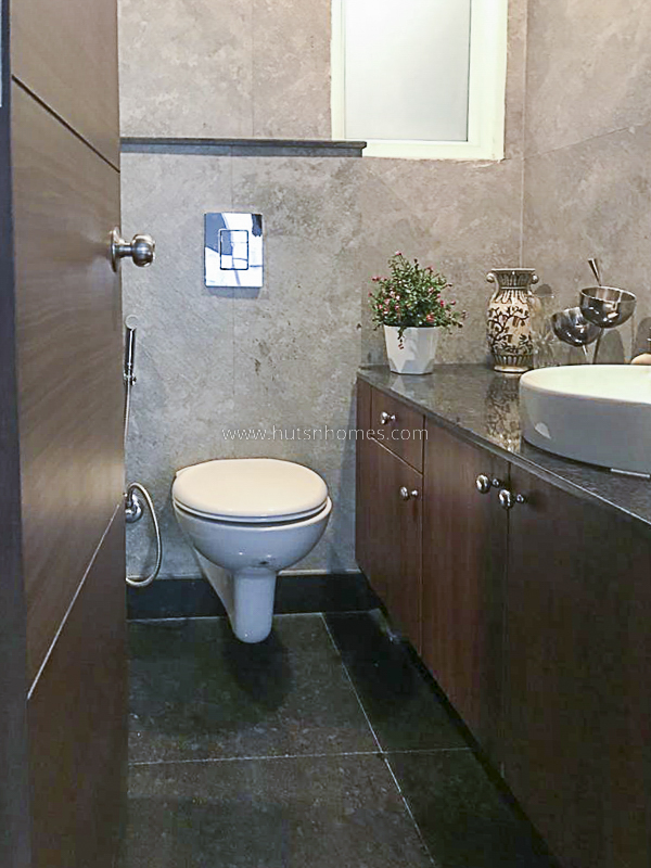 3 BHK Flat For Sale in Greater Kailash Part 1