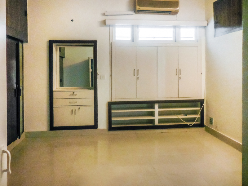 5 BHK House For Sale in Golf Links