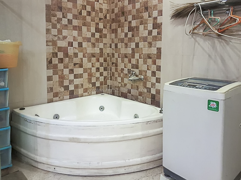 4 BHK Flat For Sale in Greater Kailash Enclave  1