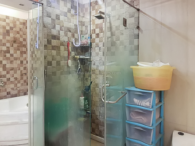 4 BHK Flat For Sale in Greater Kailash Enclave  1