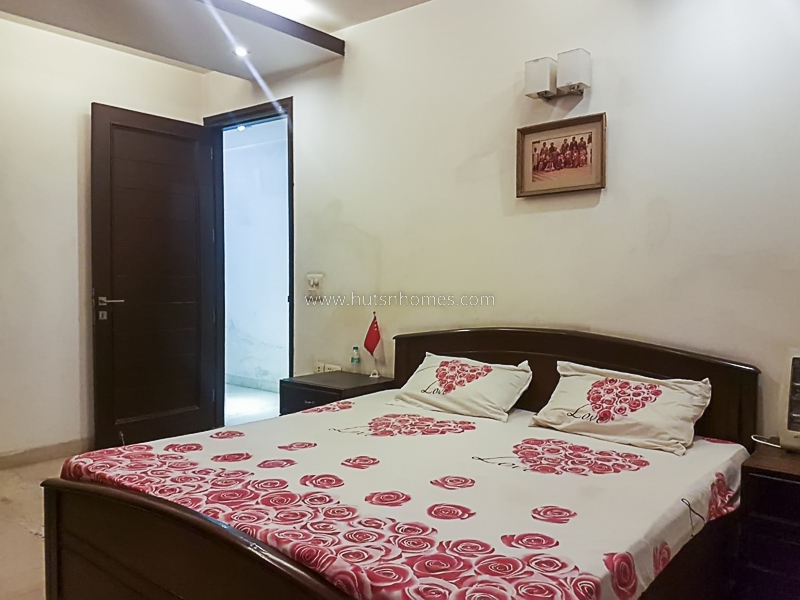 4 BHK Flat For Sale in Greater Kailash Enclave  1