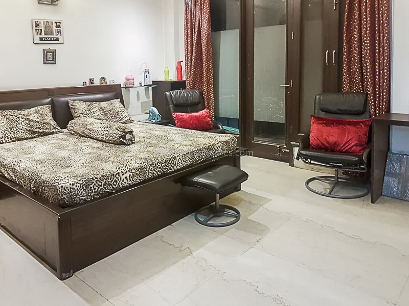 4 BHK Flat For Sale in Greater Kailash Enclave  1