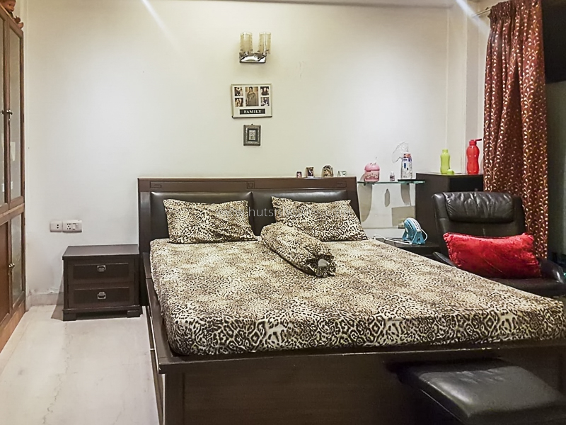 4 BHK Flat For Sale in Greater Kailash Enclave  1
