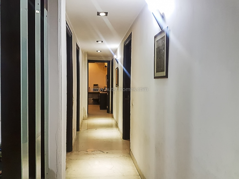 4 BHK Flat For Sale in Greater Kailash Enclave  1