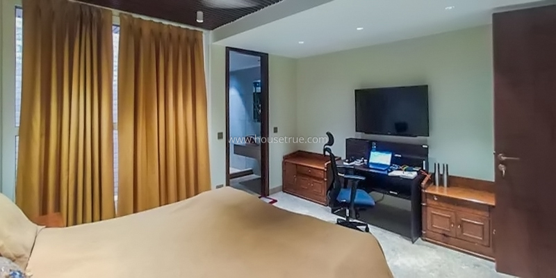 4 BHK Flat For Rent in Defence Colony