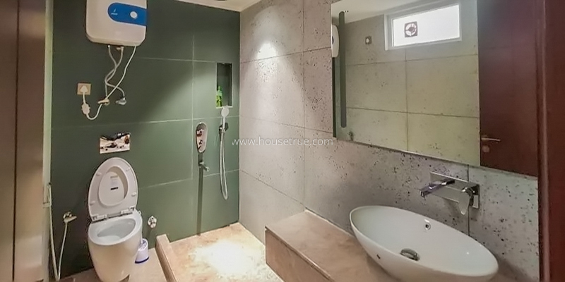 4 BHK Flat For Rent in Defence Colony