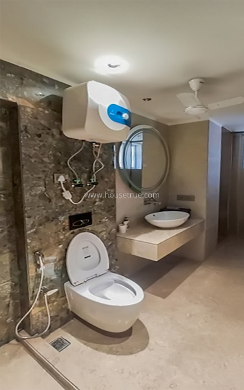 4 BHK Flat For Rent in Defence Colony