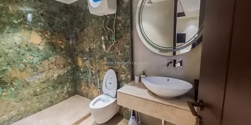 4 BHK Flat For Rent in Defence Colony