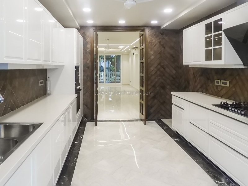 3 BHK Builder Floor For Rent in Defence Colony