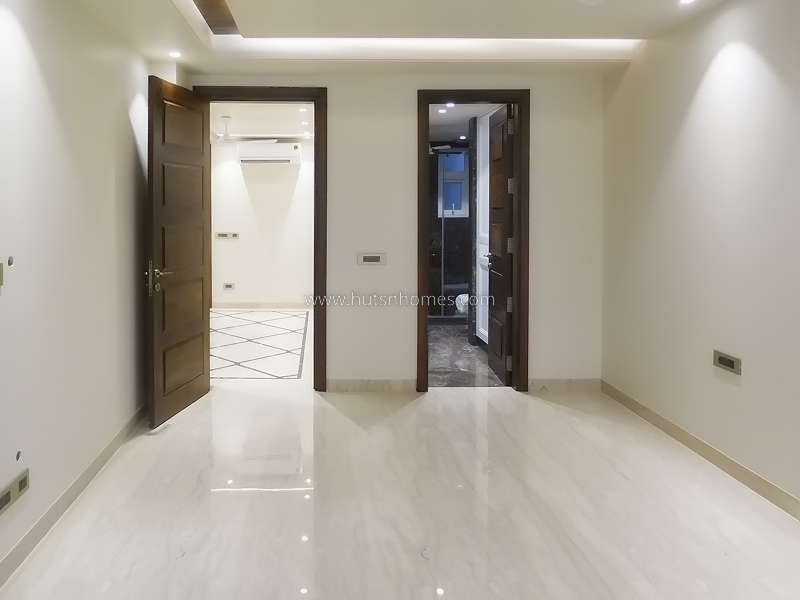 3 BHK Builder Floor For Rent in Defence Colony