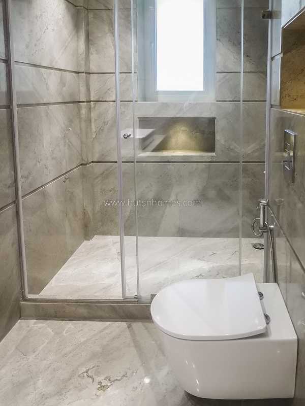3 BHK Builder Floor For Rent in Defence Colony