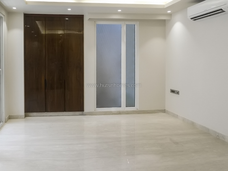 3 BHK Builder Floor For Rent in Defence Colony