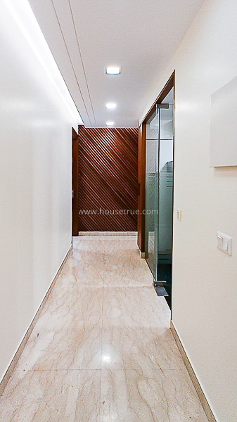 3 BHK Builder Floor For Rent in Defence Colony