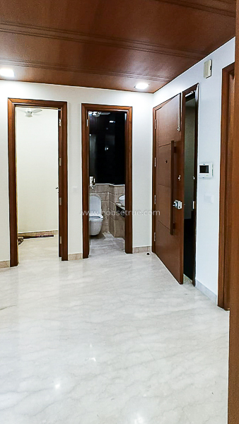 3 BHK Builder Floor For Rent in Defence Colony