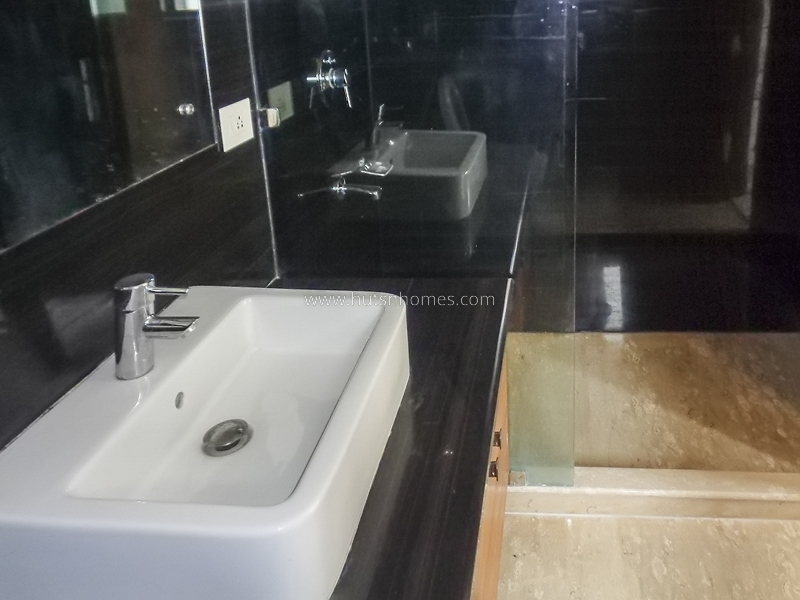 4 BHK Flat For Sale in Greater Kailash Part 1