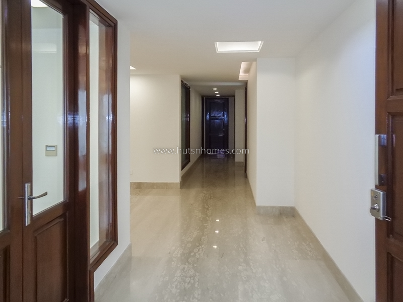 4 BHK Flat For Sale in Greater Kailash Part 1