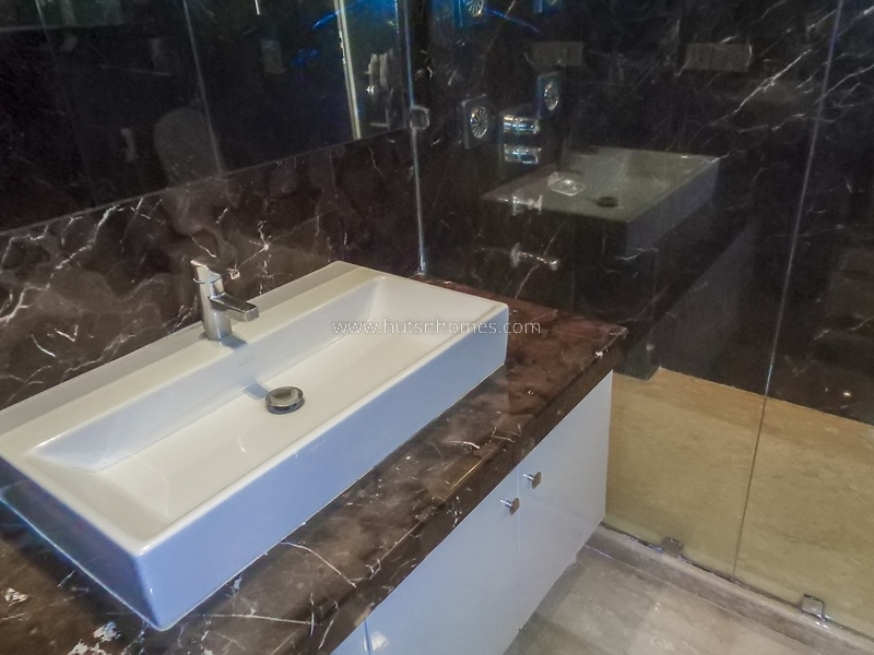 4 BHK Flat For Sale in Greater Kailash Part 1