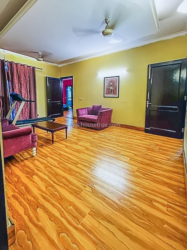 4 BHK Flat For Rent in New Friends Colony