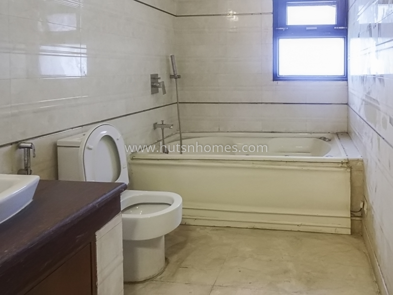 4 BHK Builder Floor For Sale in Greater Kailash Enclave 2