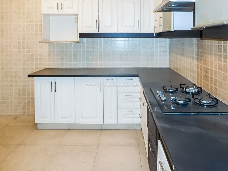 3 BHK Flat For Sale in Friends Colony East