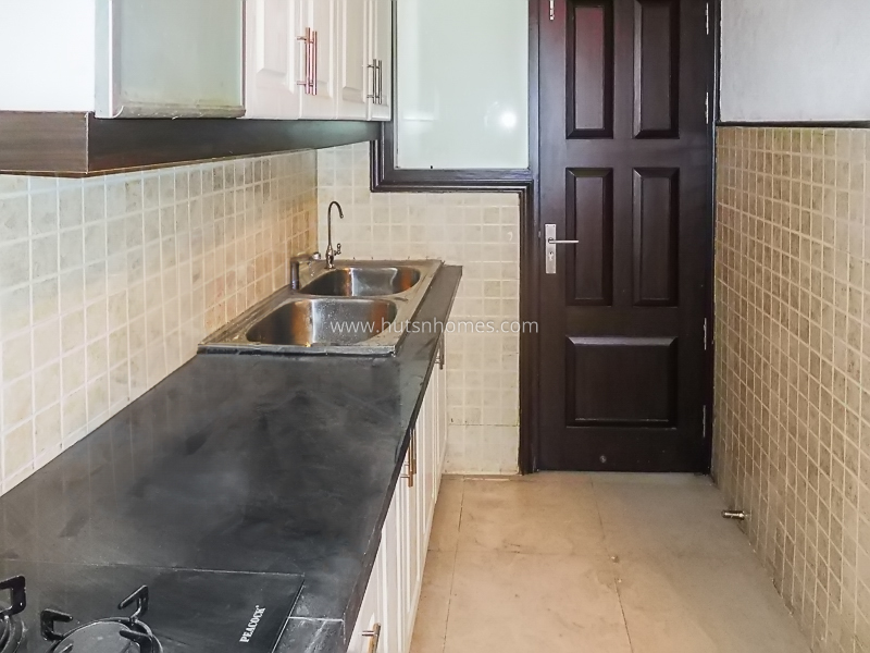 3 BHK Flat For Sale in Friends Colony East