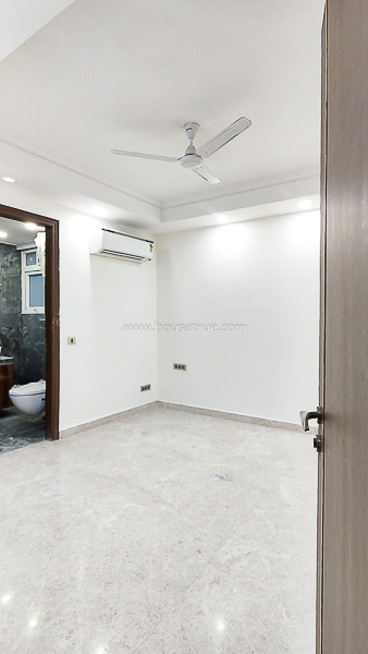 4 BHK Flat For Sale in Greater Kailash Part 1