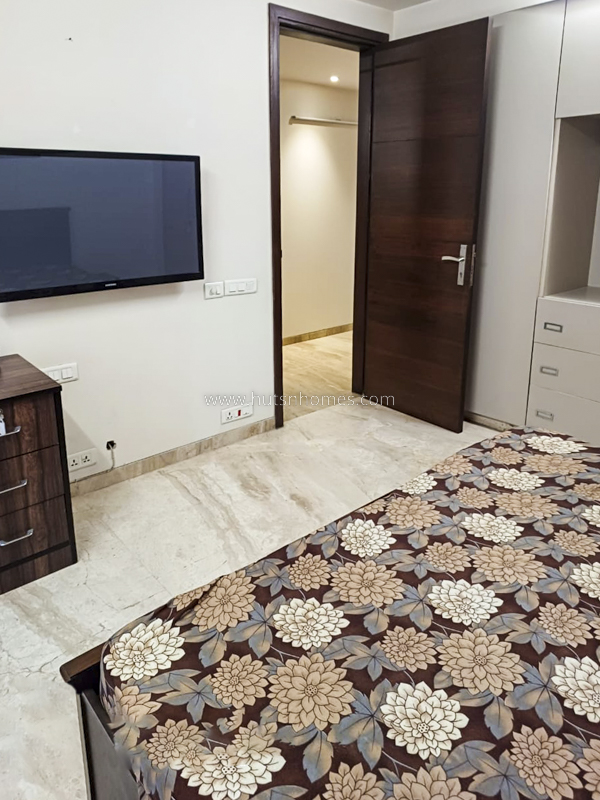 3 BHK Flat For Rent in Jangpura Extension