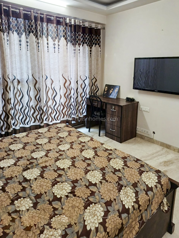 3 BHK Flat For Rent in Jangpura Extension