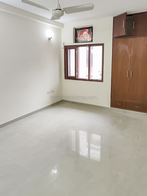 3 BHK Flat For Rent in Vasant Vihar