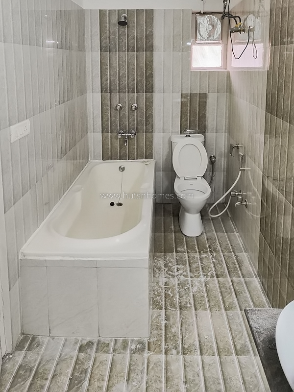 3 BHK Flat For Rent in Vasant Vihar