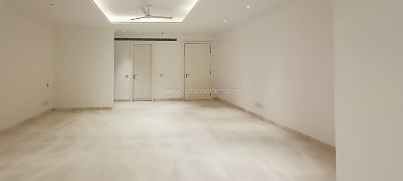 3 BHK Duplex For Rent in Defence Colony