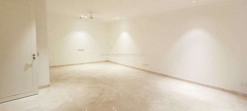 3 BHK Duplex For Rent in Defence Colony