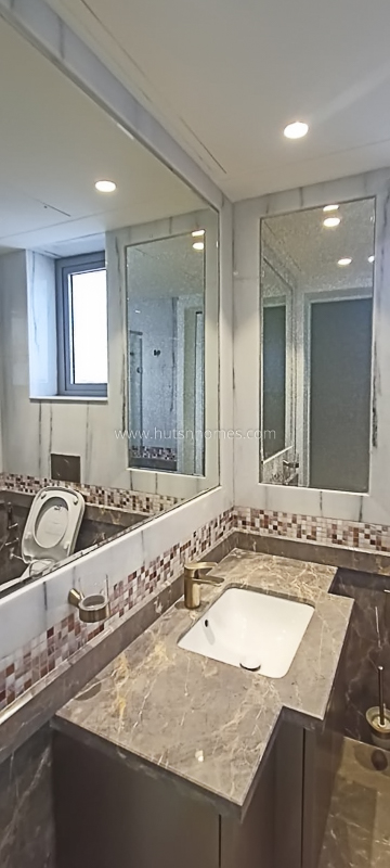 3 BHK Duplex For Rent in Defence Colony