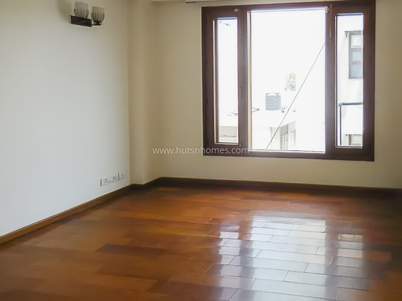 3 BHK Builder Floor For Rent in Anand Niketan