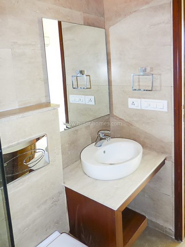 3 BHK Builder Floor For Rent in Anand Niketan