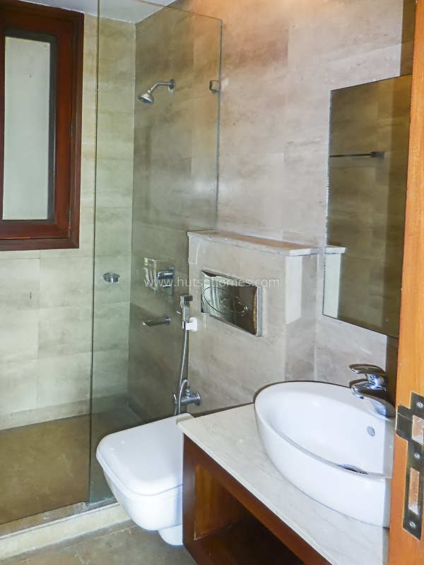 3 BHK Builder Floor For Rent in Anand Niketan
