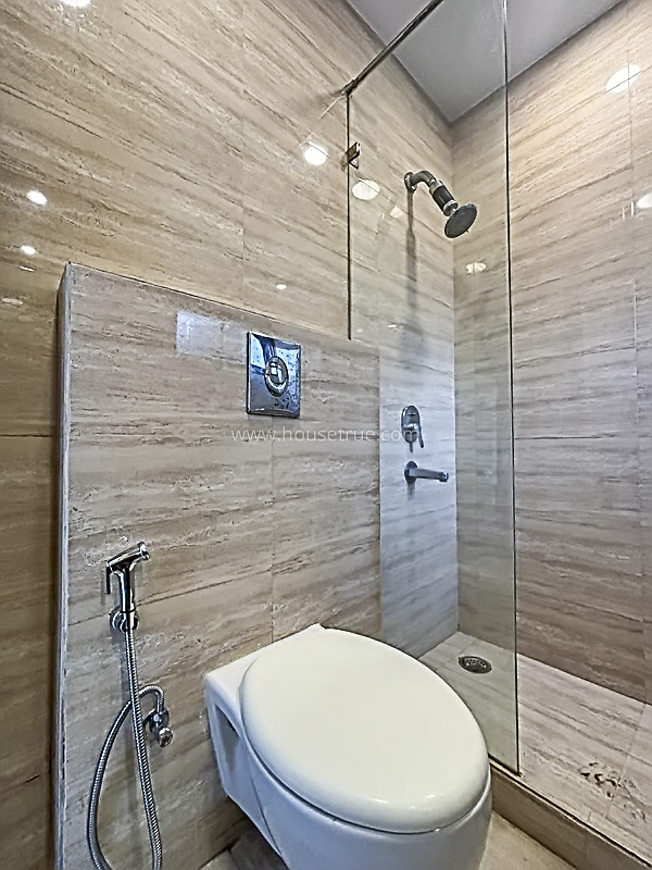 4 BHK Flat For Rent in Vasant Vihar