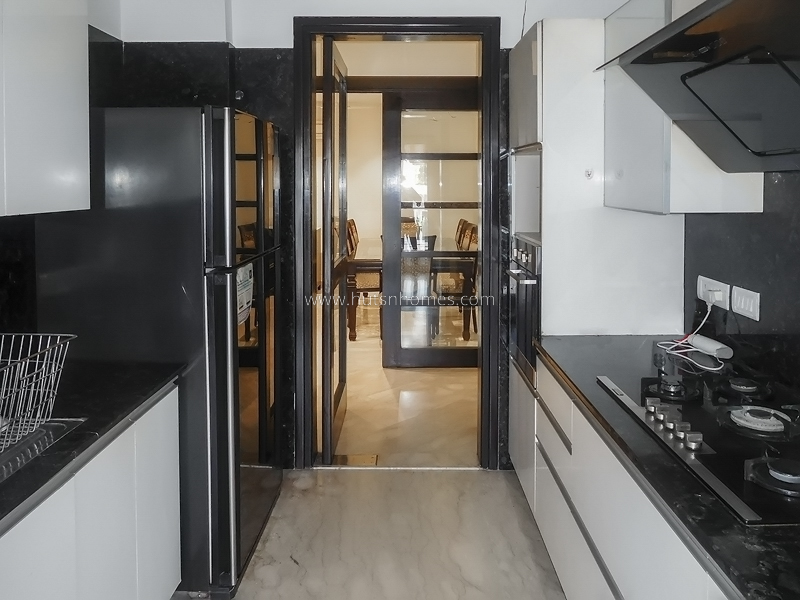 4 BHK Flat For Sale in Vasant Vihar